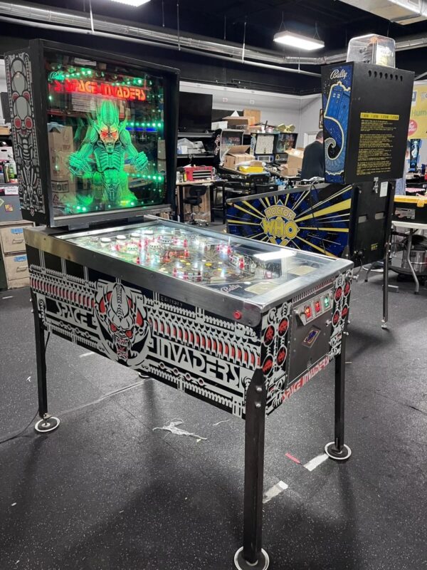 1980 Bally Space Invaders Pinball Machine