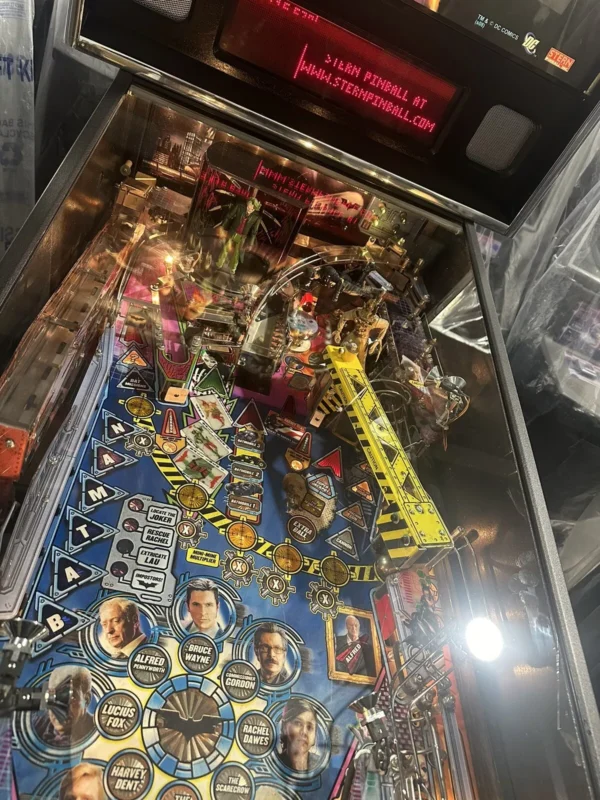 The Dark Knight Pinball Machine - Image 5